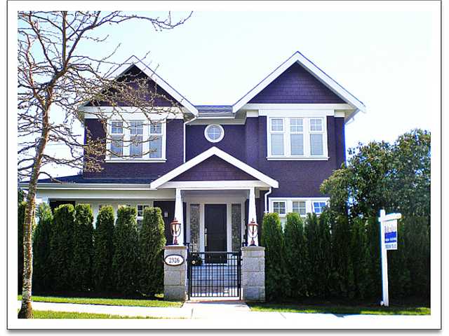 Top quality custom built home in the prime area of Arbutus
