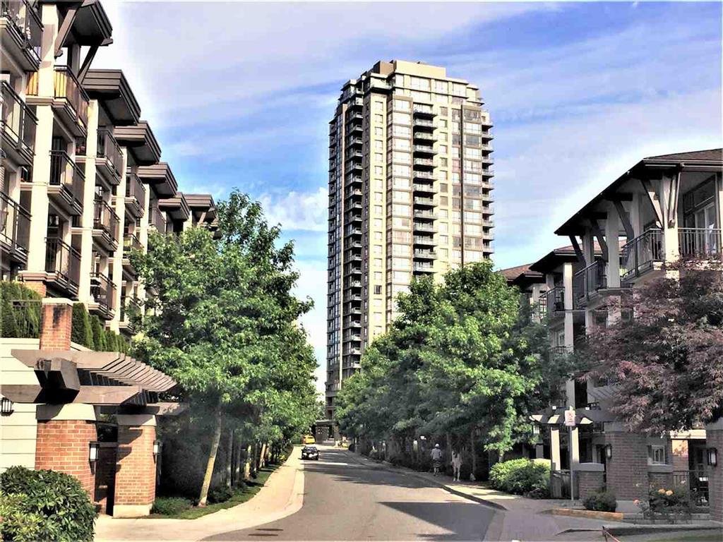 Sunny, spacious hirise 2 bedroom Condo next to the Brentwood mall